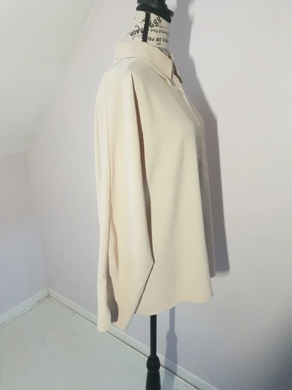 Chemise fluide crème oversize – Taille 42 / 44 - tres bon état – photo 2